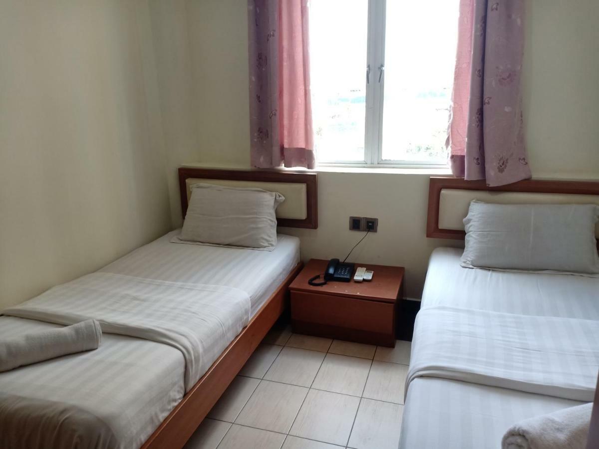 Tc Inn Business Hotel @ Seri Kembangan Exterior photo