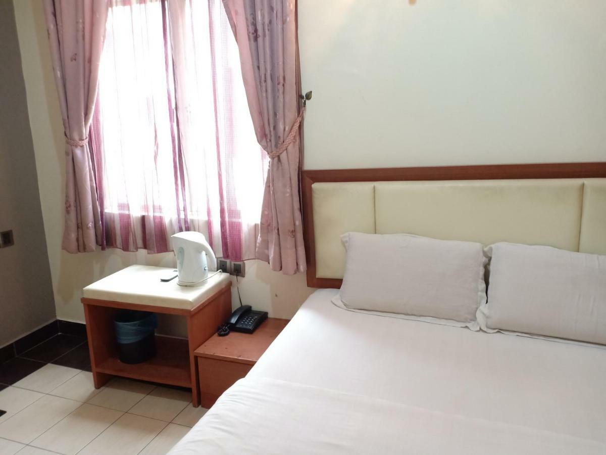 Tc Inn Business Hotel @ Seri Kembangan Exterior photo