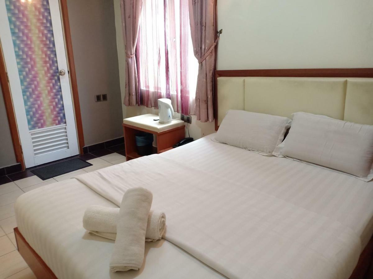Tc Inn Business Hotel @ Seri Kembangan Exterior photo